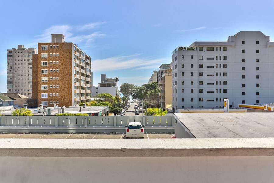 To Let 3 Bedroom Property for Rent in Sea Point Western Cape